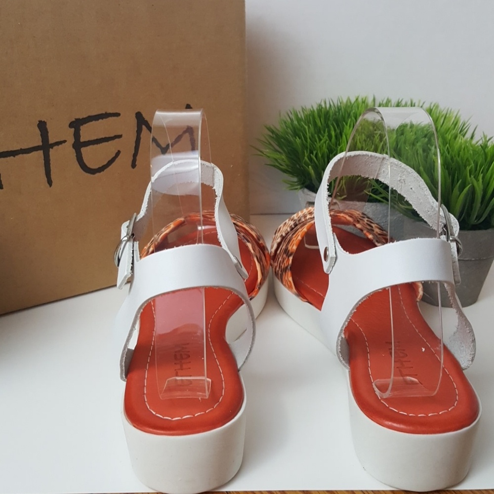 LAST CHANCE! CLOSET CLOSING! NIB Ethem Ozcan Orange Snake Print Leather Sandals - Picture 4 of 7